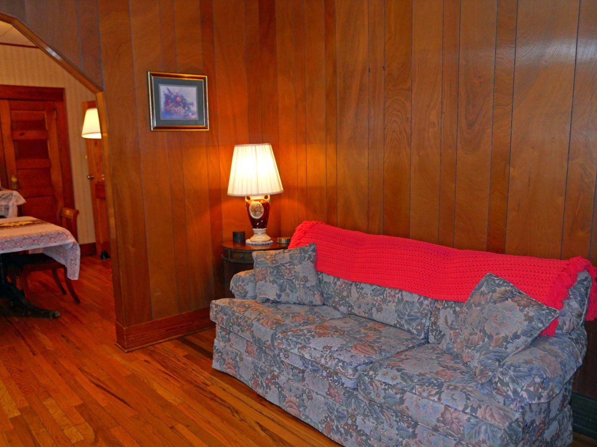 Little River Inn Motel Leon Exteriör bild